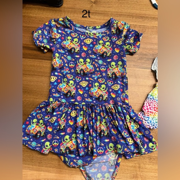 Zoomer and zorbit twirl - Picture 1 of 2